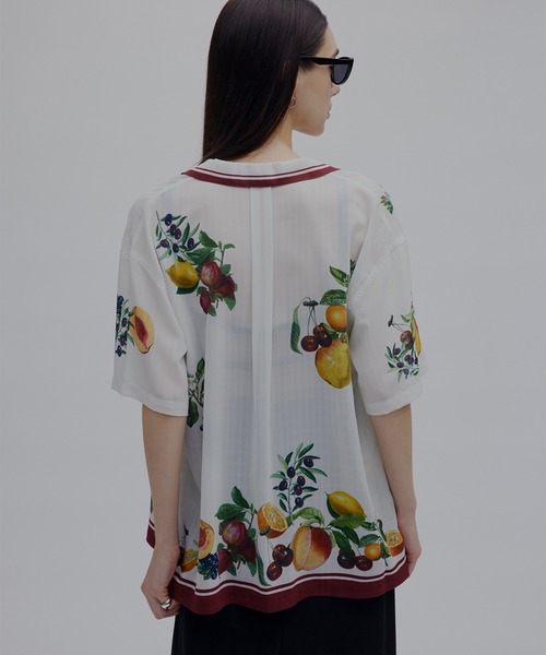 ブラウス シャツ MEDI FRUIT SCARF PATTERN SHEER SHIRT レディースの画像