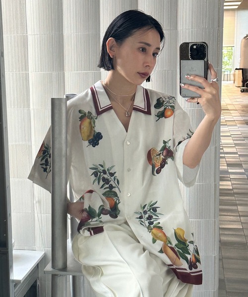 ブラウス シャツ MEDI FRUIT SCARF PATTERN SHEER SHIRT レディースの画像