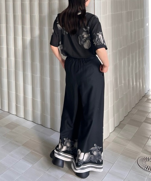 ブラウス シャツ MEDI FRUIT SCARF PATTERN SHEER SHIRT レディースの画像