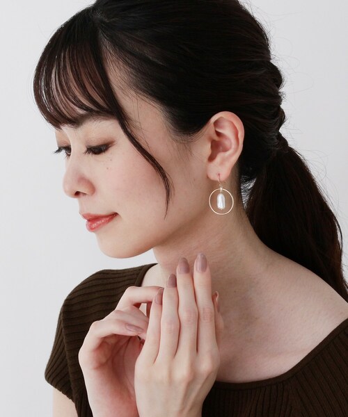 COCOSHNIK（ココシュニック） ピアス K10バロック淡水パール フープ