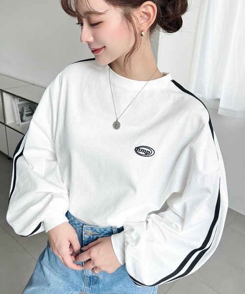 美品 45R 日本製 コットン天竺 長袖カットソー R刺繍 ホワイト 白 ロンT moment+ tシャツ 綿100％天竺.ワンポイント刺繍配色カラーライン入り