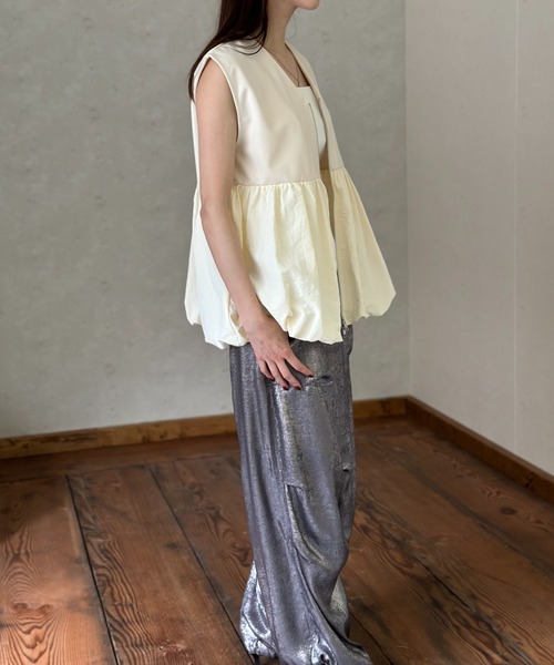 Per sist ence ベスト ジレ ポンチ×ナイロンVネックペプラム