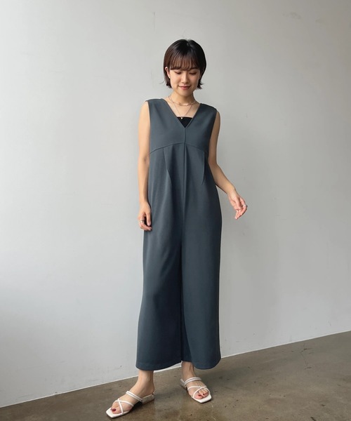 7/11〜20発送不可　完売品 コヒナ Vネックイージーオールインワン Vネックイージーオールインワン【低身長・小柄女性】（つなぎ