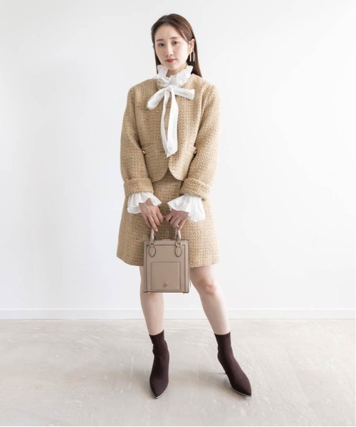 Christian Dior ベロア キルティングノーカラークロップドジャケット Christian Dior ベロア キルティングノーカラークロップドジャケット
