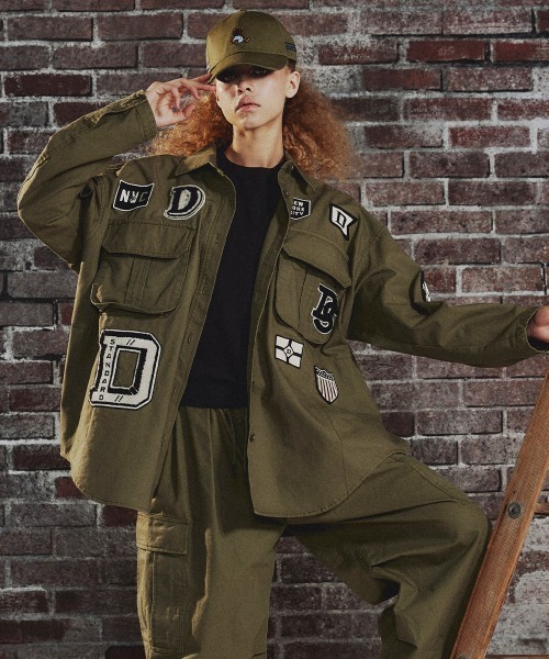 希少 MONCLER ナイロン ジャケット ロゴ リボン 丸襟 ダブルボタン 2 MONCLER（モンクレール） ジャケット 8G00017 89AHE レディース