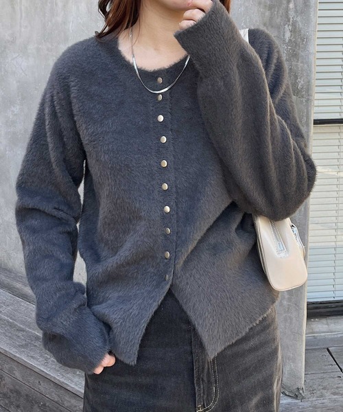 GeeRA（ジーラ） カーディガン ゴールドボタン裾スリットシャギー
