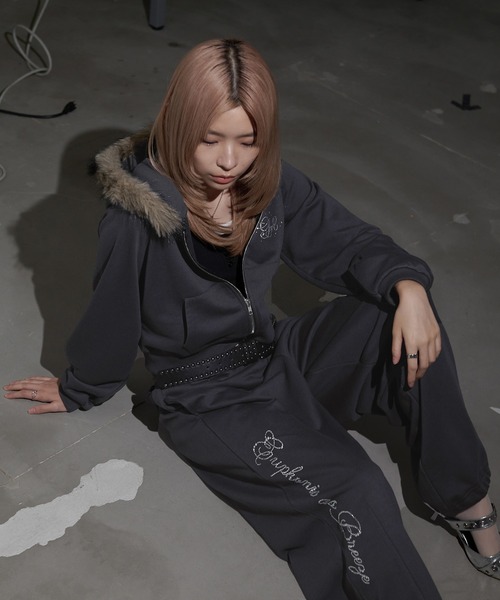 apres jour mignon（アプレジュールミニョン） パーカー ファー付き 