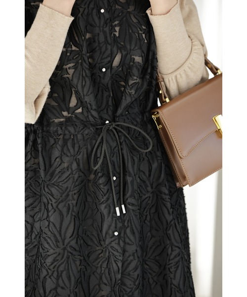 cawaii ベスト ジレ （黒）花模様が浮かび上がるシアーロング