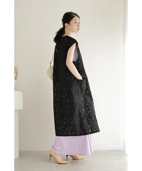 cawaii ベスト ジレ （黒）花模様が浮かび上がるシアーロング