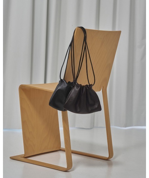 ハンドバッグ Drawstring Leather Bagの画像