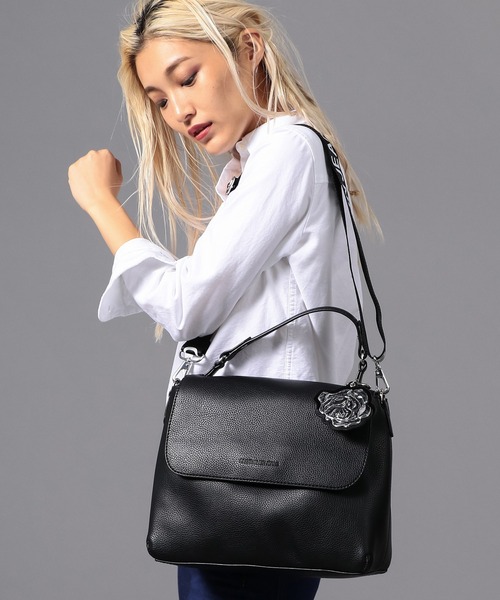 高知インター店 ショルダーバッグ バッグ Calvin Klein Jeans フラワーモチーフ デザインバッグ 魅力的な Lewisfamilyinsurance Com