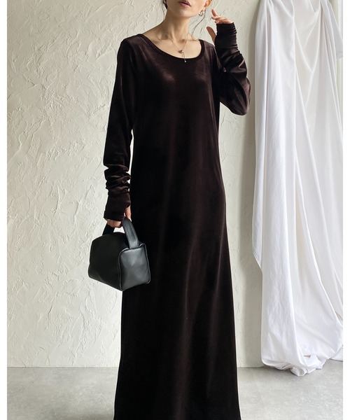 長袖 カットソーワンピース ロング丈　アルベロベロ She's Closet ワンピース 長袖フィンガーホールロング丈バックオープン