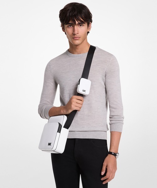 【Michael Kors】COOPER フライトバッグ ウィズ ポーチ 公式アウトレット】COOPER フライトバッグ ウィズ ポーチ