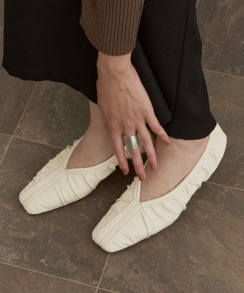 DFFUR. パンプス シャーリングレザーフラットパンプス : ZOZOTOWN