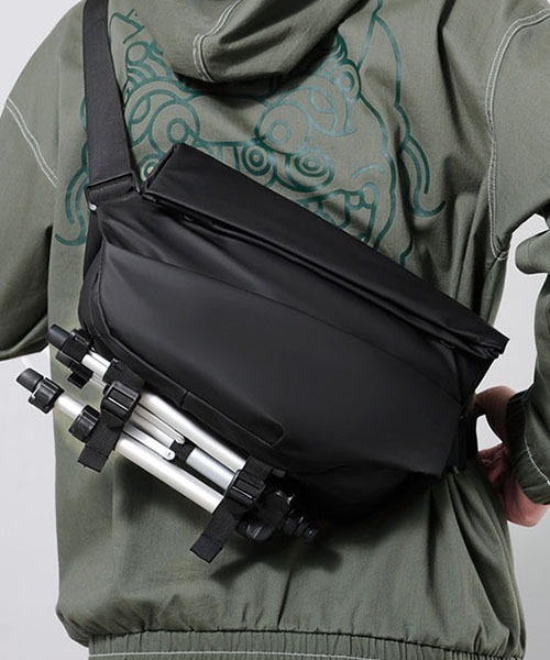 「SVEC」 ショルダーバッグ FREE グレー メンズ_画像2