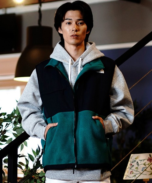 ノースフェイス ベスト L GORE-TEX THE NORTH FACE（ザ ノースフェイス） ベスト L ブラック メンズ