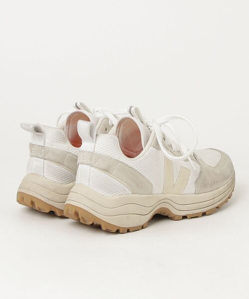 VEJA ホワイト ローカットスニーカー VEJA（ヴェジャ） ローカットスニーカー 40 ホワイト レディース