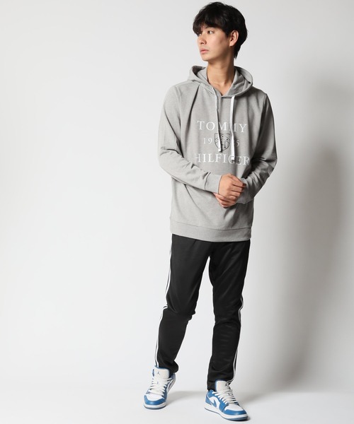 メンズ パーカー 「Tommy Hilfiger/トミーヒルフィガー」ミニ裏毛 スウェット パーカー GRAFPHIC PRINT HOODIE | TOMMY HILFIGER | 04