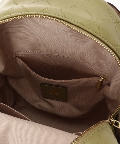 & chouette（アンドシュエット） デイバック リュック 型押し