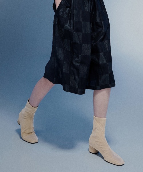 CHARLES ＆ KEITH（チャールズ&キース） ショート ブーツ ステッチ
