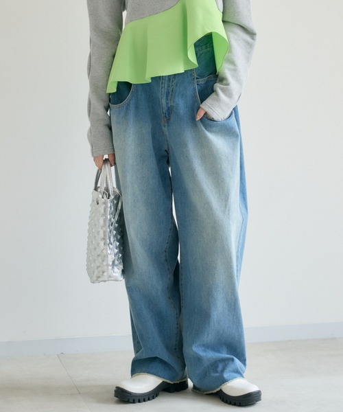 【着用5回】LOEWE デニム　34　ドレープジーンズ ハンガー付 着用5回】LOEWE デニム 34 ドレープジーンズ ハンガー付 着用5回