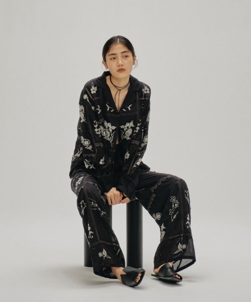 todayful Embroidery Patchwork Shirts 黒 TODAYFUL ブラウス シャツ Embroidery Patchwork Shirts レディース