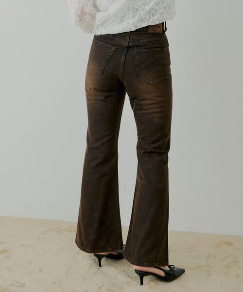 Chico（チコ） ジーンズ デニム デニムパンツ パッチ付きフレアデニム