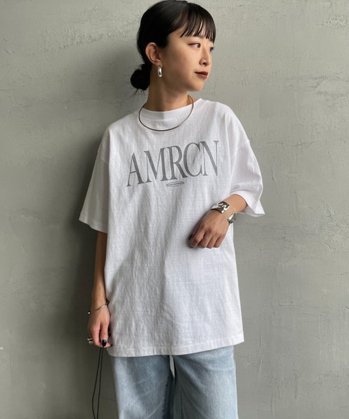 AMERICANA（アメリカーナ） tシャツ 別注 AMRCN ロゴプリント Tシャツ