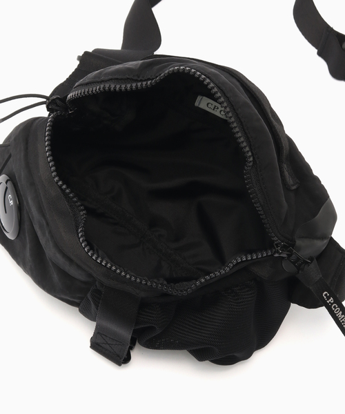 クラッチバッグ C.P. Company / シーピーカンパニー NYLON B LENS WAISTBAG メンズの画像