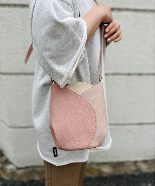 Legato Largo（レガートラルゴ） ショルダーバッグ バッグ Legato