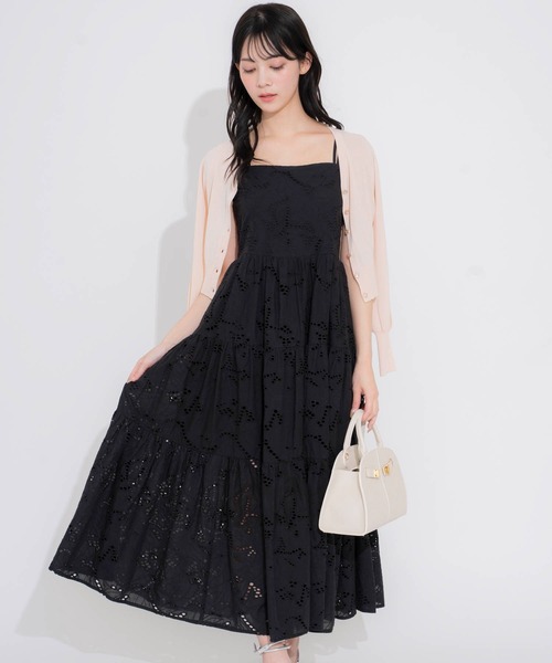 美品✨ビーシービージー エンブロイダリーロングドレス キャミワンピース ノエラ NOELA 【15周年】エンブロイダリーレースキャミワンピ