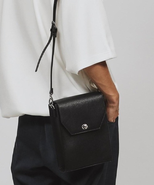 tk.TAKEO KIKUCHI（ティーケータケオキクチ） ショルダーバッグ
