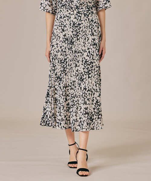 美品✨マッキントッシュロンドン【WEB・一部店舗限定】シルエットフラワースカート MACKINTOSH LONDON（マッキントッシュ ロンドン） スカート 「WEB・一