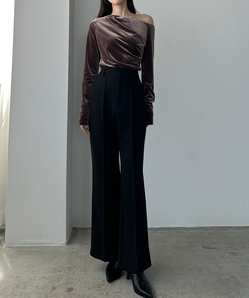Louere（ルエレ） スラックス パンツ ピンタックフレアパンツ