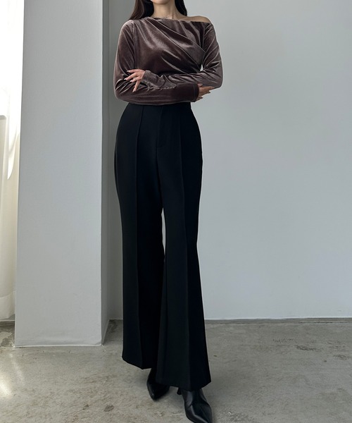 Louere（ルエレ） スラックス パンツ ピンタックフレアパンツ