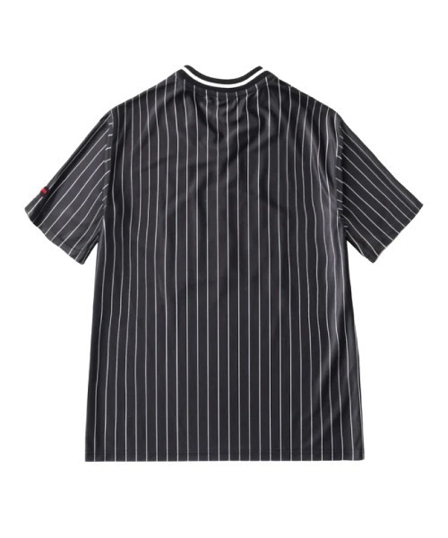 FUBU（フブ） tシャツ FUBU-Patch V Neck T-Shirts メンズ レディース