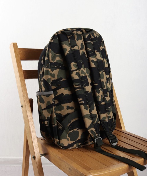 Carhartt 迷彩リュック Carhartt（カーハート）の「Carhartt - 迷彩柄 バックパック