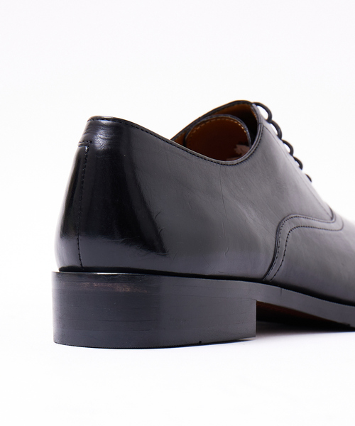 美品 alfredoBANNISTER 内羽根 ストレートチップ 黒革靴 alfredoBANNISTER（アルフレッドバニスター） ビジネスシューズ 「一部