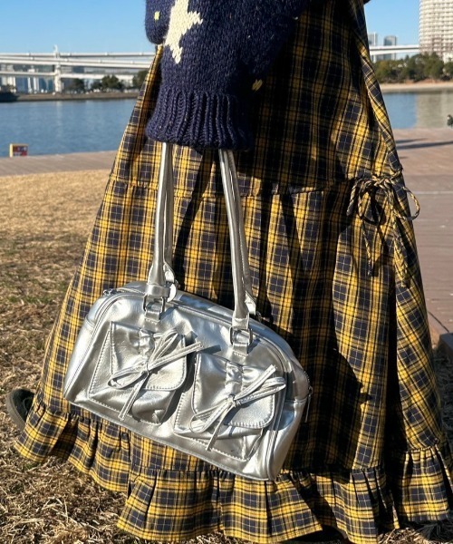 お値下げ！DKNY革ボストンバック中古品 DKNY（ボストンバッグ）のフリマアイテム一覧