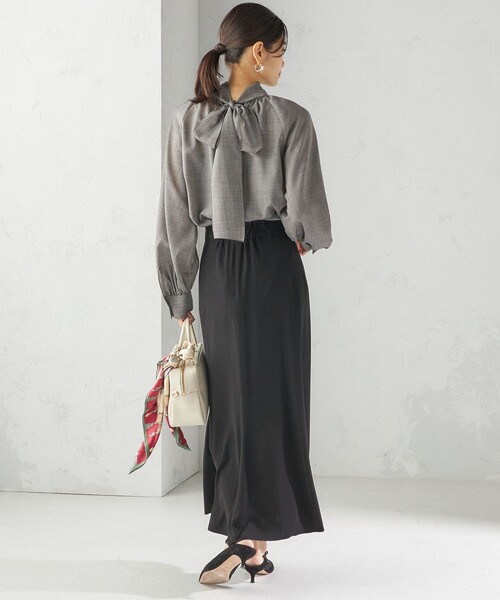 SHIPS（シップス） スカート 「手洗い可能」アセテート混 バックサテン