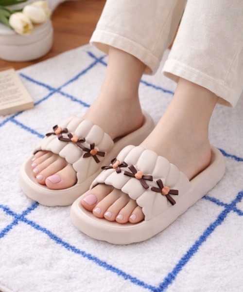 pyornim（ピョルニム） スリッパ 「26年春夏新作」リボン付きぽこぽこ