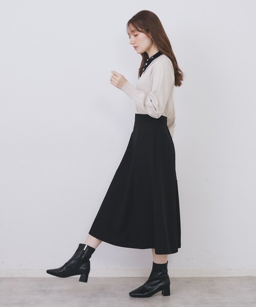 index（インデックス） ニット セーター ダブルビジューフェザー衿付き