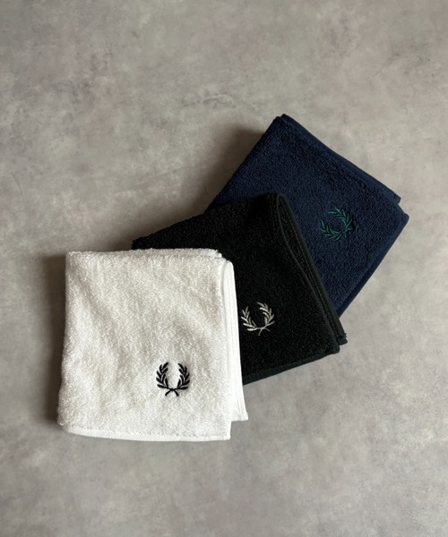 FRED PERRY（フレッドペリー） ハンカチ ワンポイントロゴ刺繍 タオル