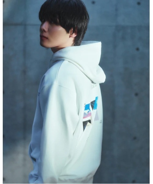 Etrarium 2nd Anniversary Hoodie　ポストカード Etrarium パーカー Etrarium 2nd Anniversary Hoodie レディース