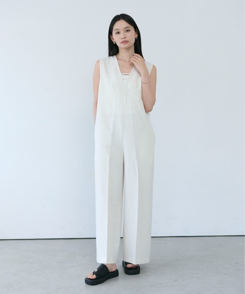 SOYEN オールインワン Vネックセンタープレスワイドパンツロンパース 