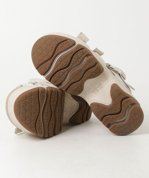 Teva（テバ） フラットサンダル 25cm ベージュ レディース : ZOZOTOWN