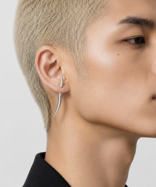 FreeZone ピアス 「ユニセックス」ダブルホーンモチーフ シルバー