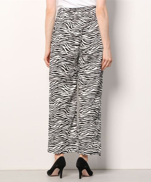 MAX&CO パンツ　ゼブラ柄　未使用 WEGO（ウィゴー） パンツ スラックス WEGO/ゼブラドロストパンツ