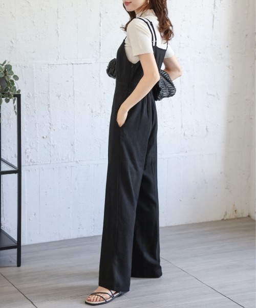 ［CHIGNON］トレンドの後ろ姿まで可愛い ビスチェサロペット　黒 CHIGNON］トレンドの後ろ姿まで可愛い ビスチェサロペット 黒