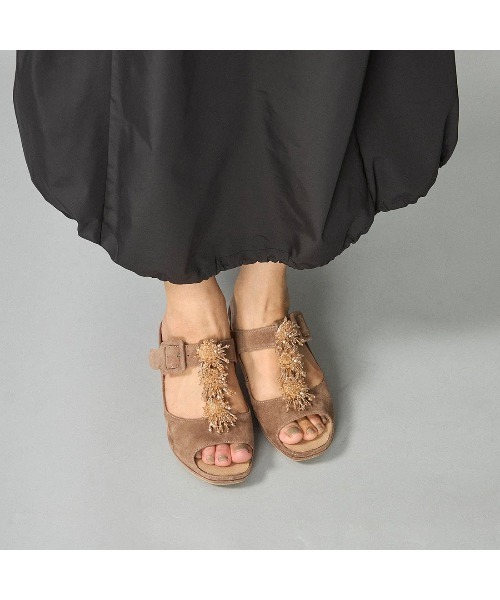 D'ICI（ディッシィ） サンダル ビジュー付きTストラップサンダル